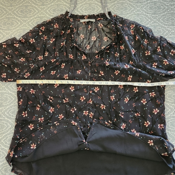 Gently Used Daniel Rainn Long Sleeve Blouse - Picture 7 of 9